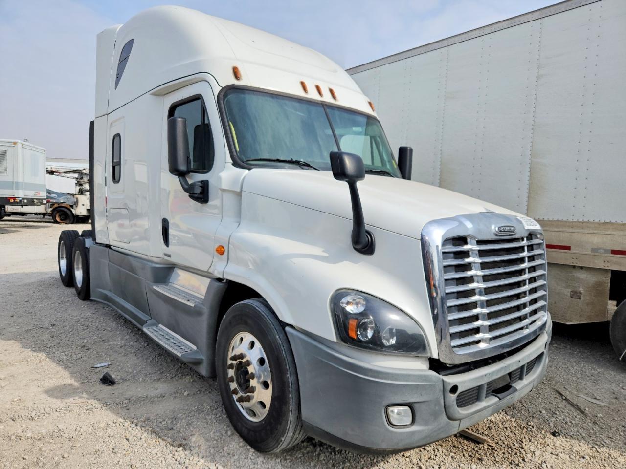 2018 Freightliner Cascadia 125 Semi Truck