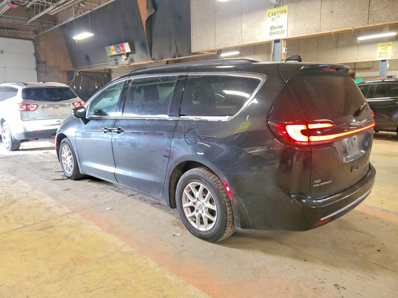 2022 Chrysler Pacifica Touring l