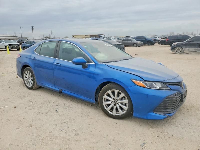2020 Toyota Camry le