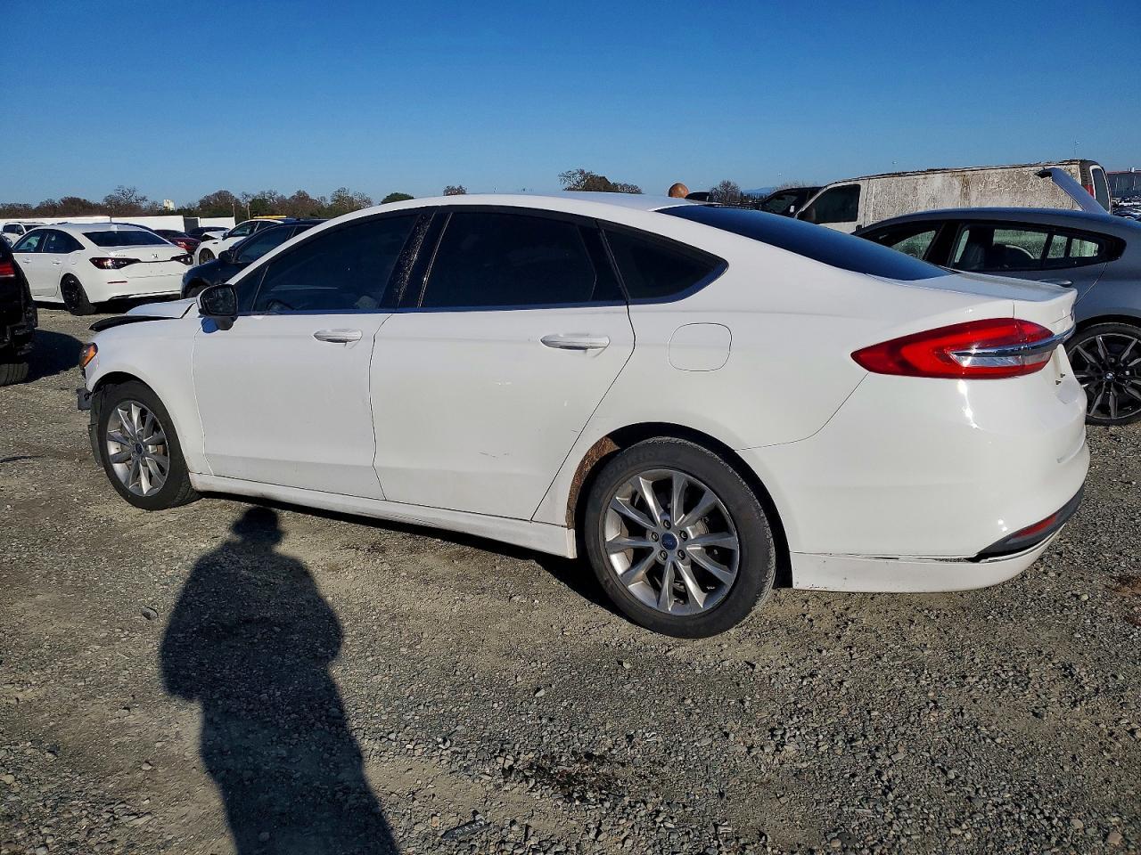 2017 Ford Fusion se Hybrid
