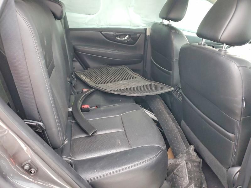 2017 Nissan Rogue sv