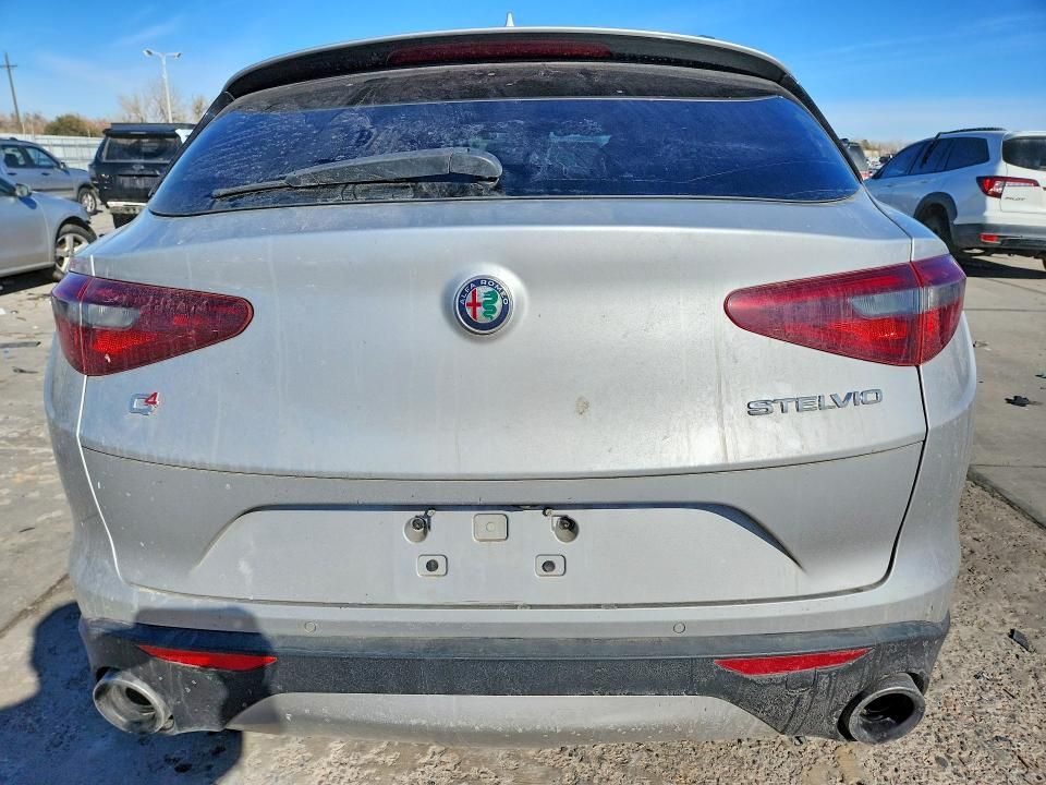2019 Alfa Romeo Stelvio ti
