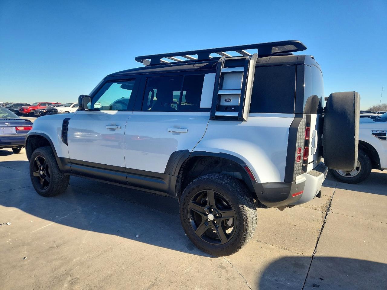 2022 Land Rover Defender 110 se
