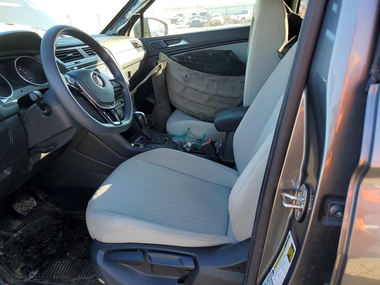 2018 Volkswagen Tiguan s