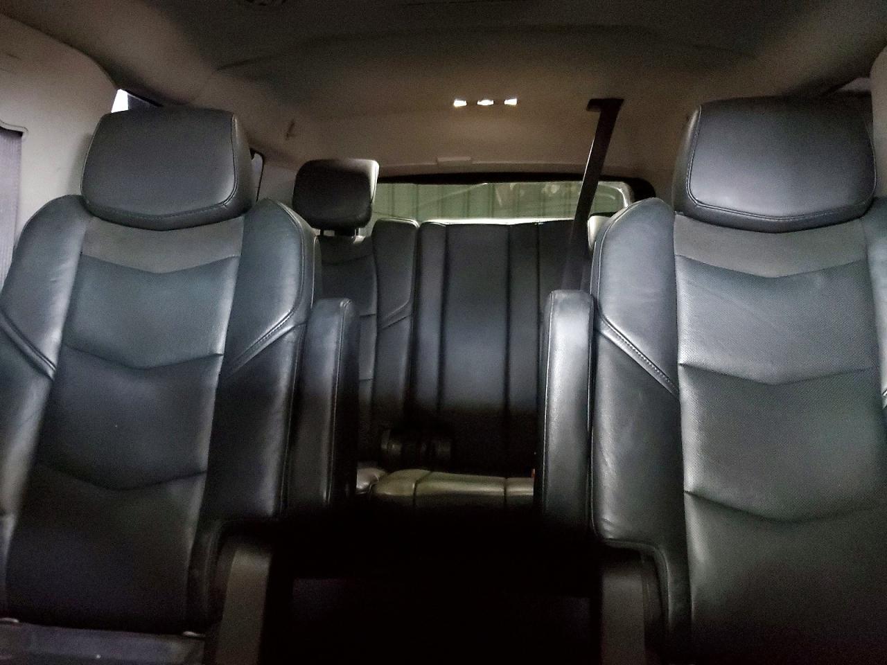 2016 Cadillac Escalade esv Premium