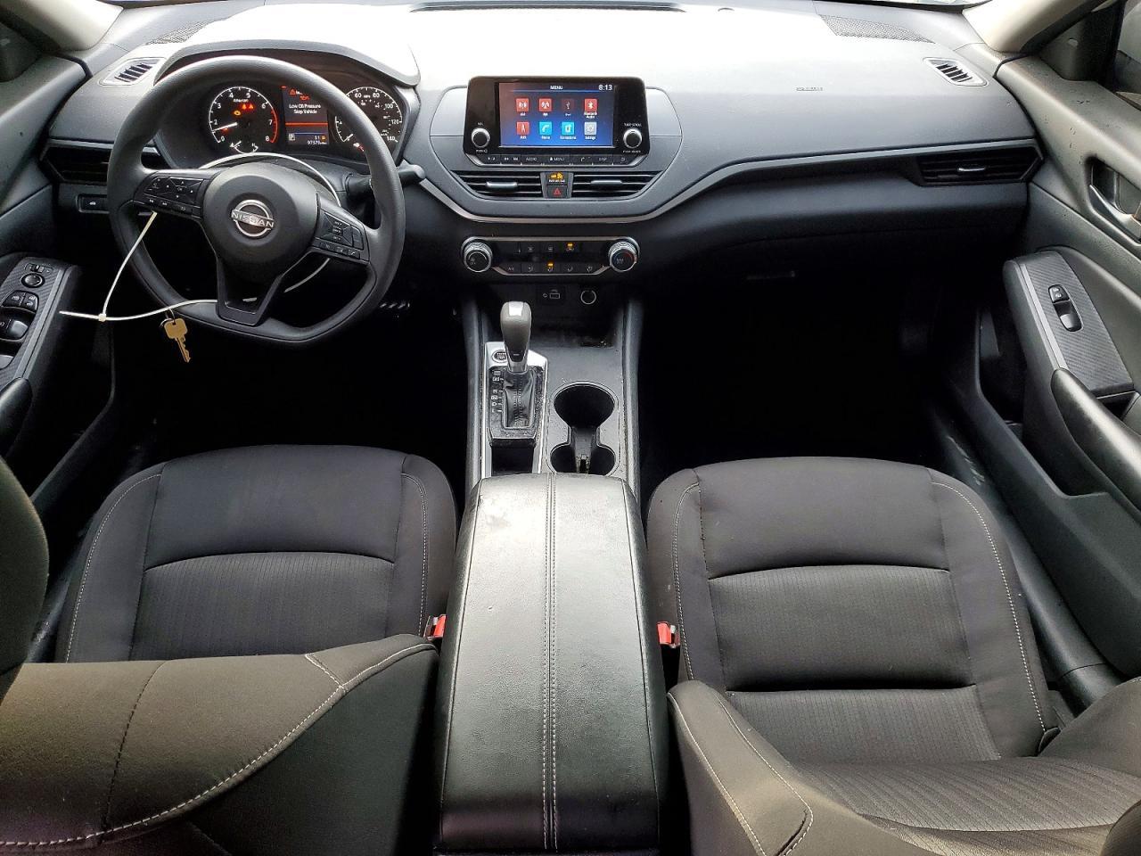 2023 Niss Altima