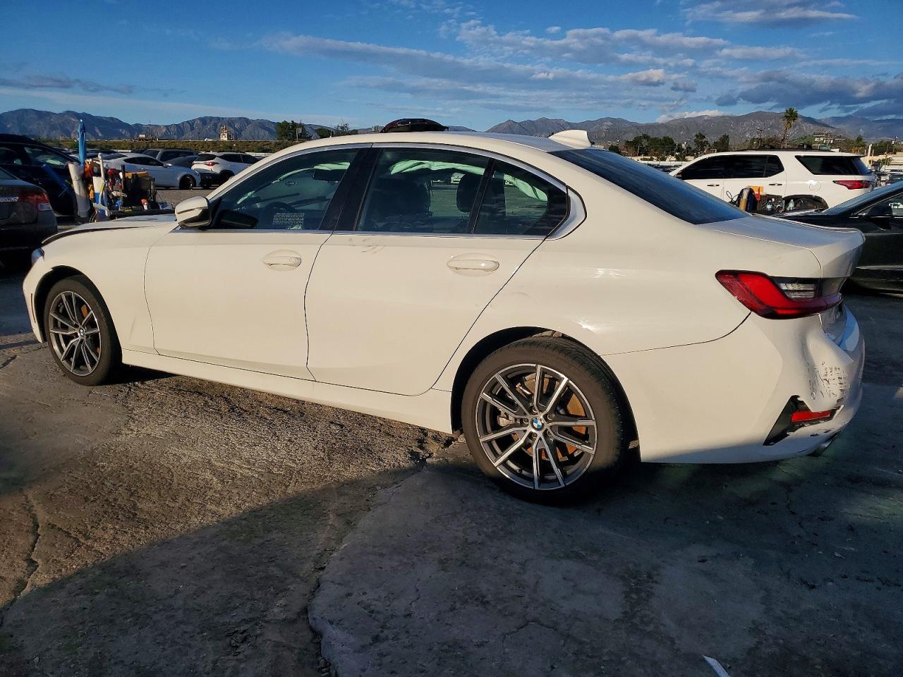 2022 BMW 330i