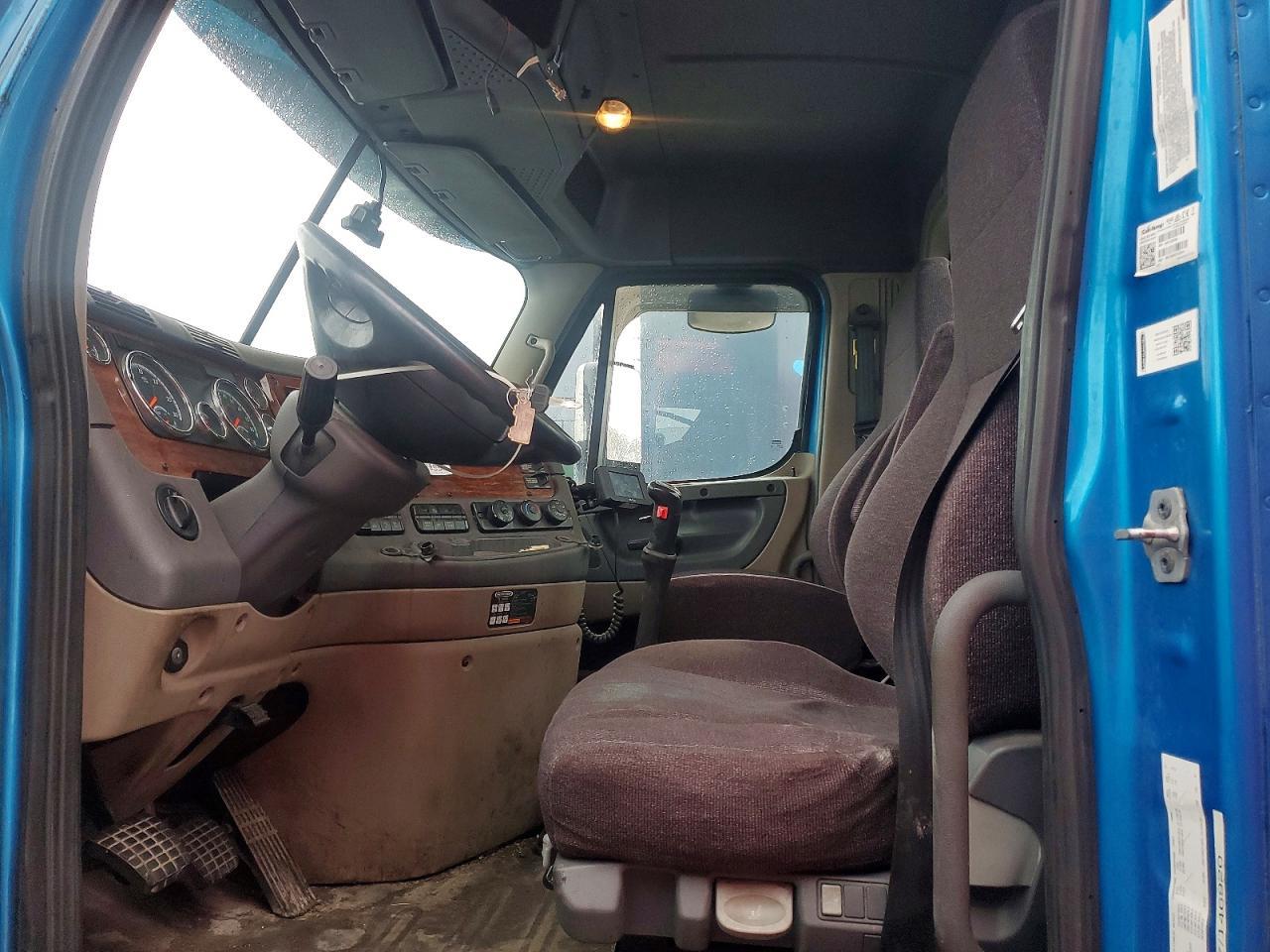 2017 Freigliner 2017 Freightliner Cascadia 125 Semi Truck