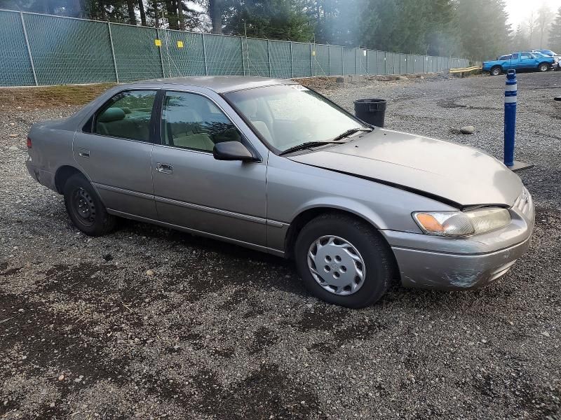 1997 Toyota Camry le
