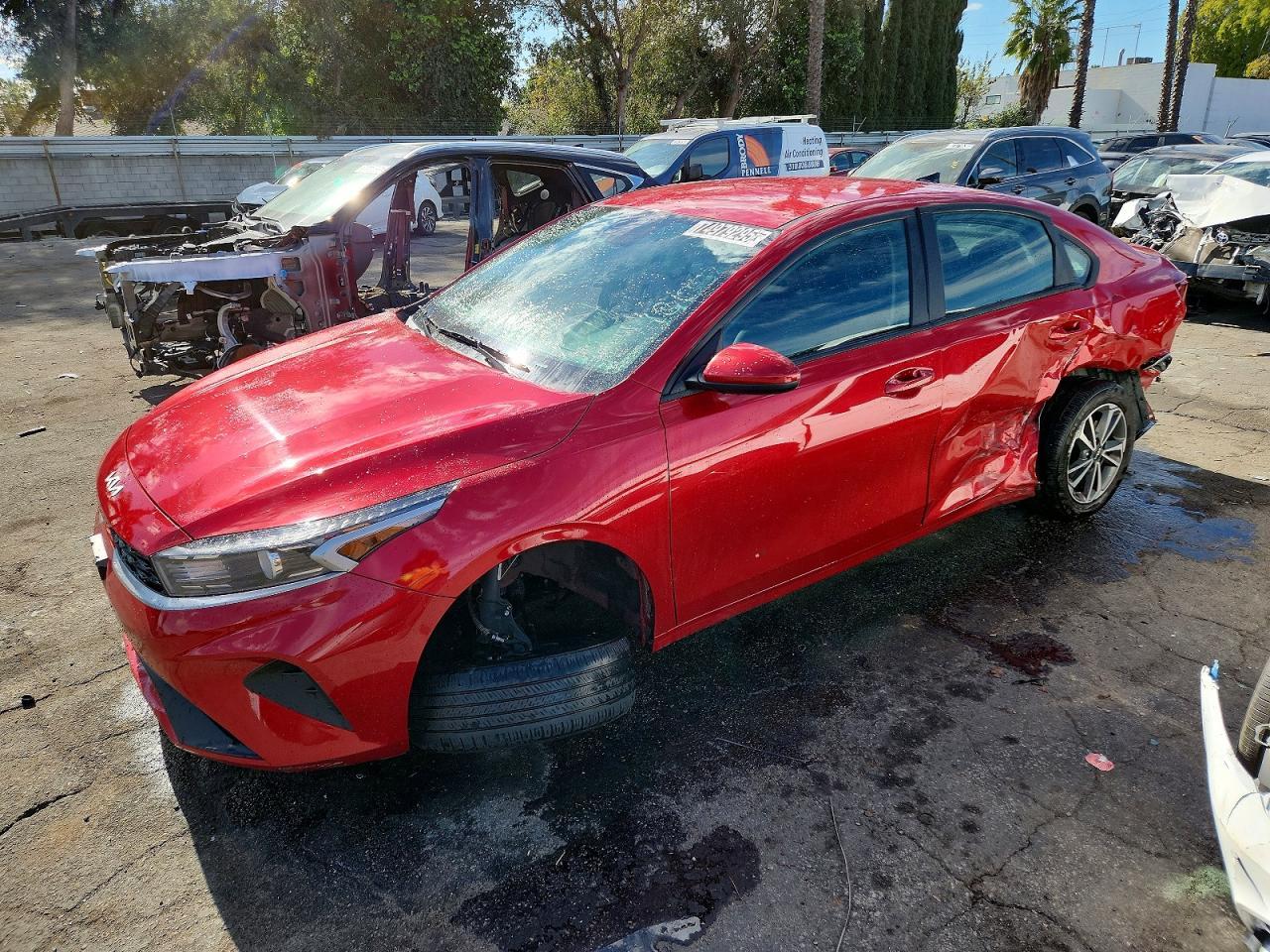 2024 KIA Forte lx