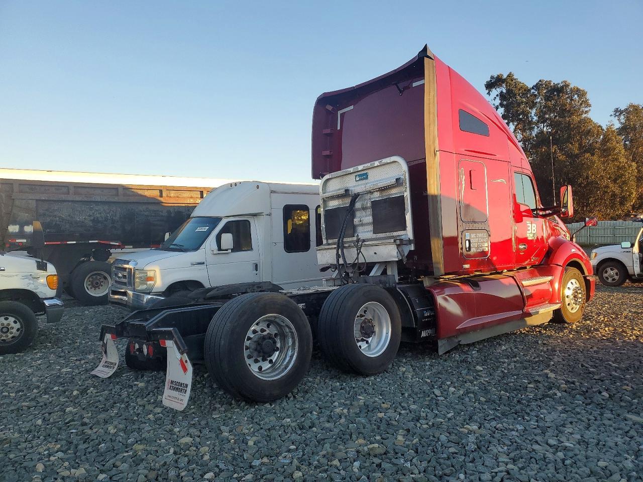 2020 Kenworth T680 Semi Truck