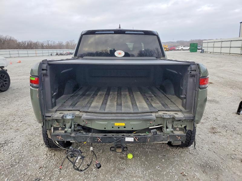 2022 Rivian R1T Advent