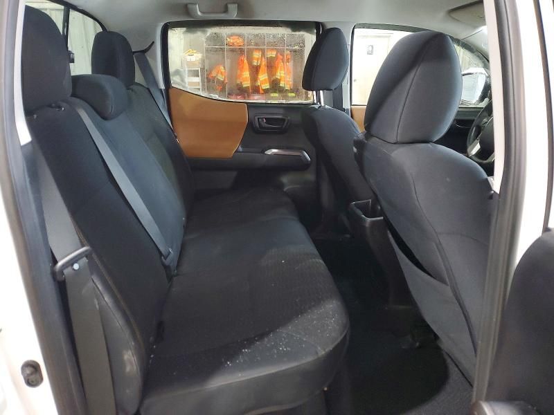 2016 Toyota Tacoma Double cab