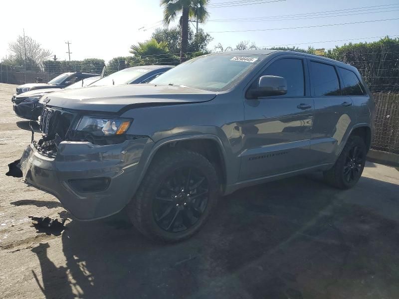 2020 Jeep Grand Cherokee Laredo