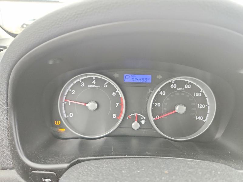 2011 Hyundai Accent gl