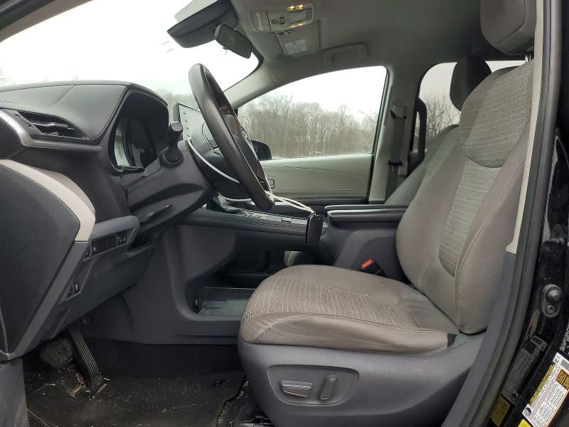2021 Toyota Sienna le