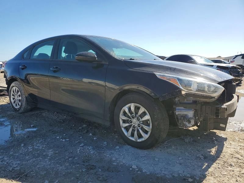 2021 KIA Forte fe