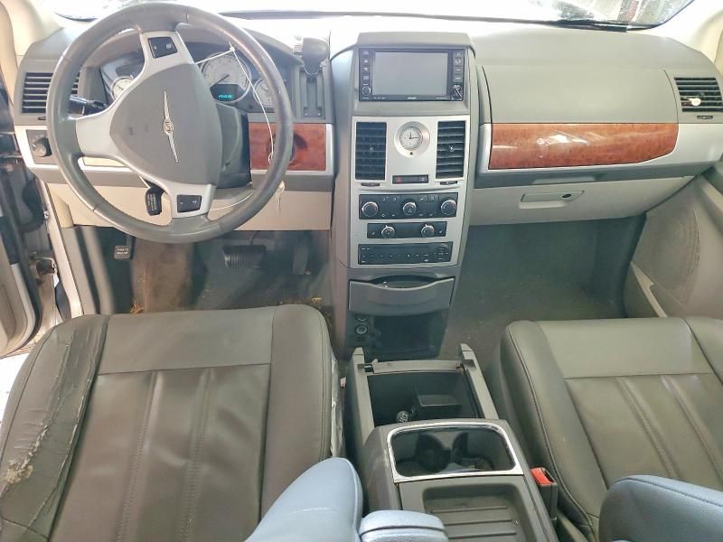 2008 Chrysler Town & Country Touring