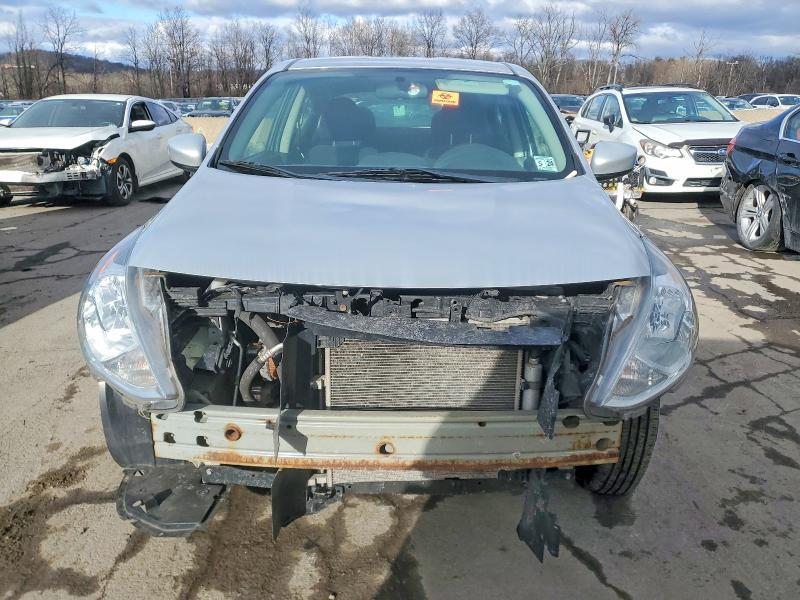 2019 Nissan Versa s