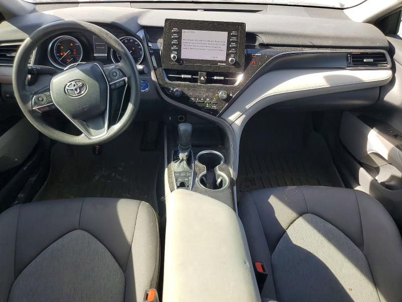 2022 Toyota Camry le