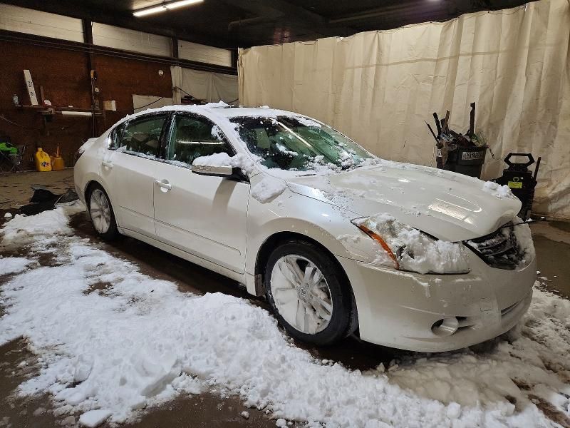 2010 Nissan Altima sr