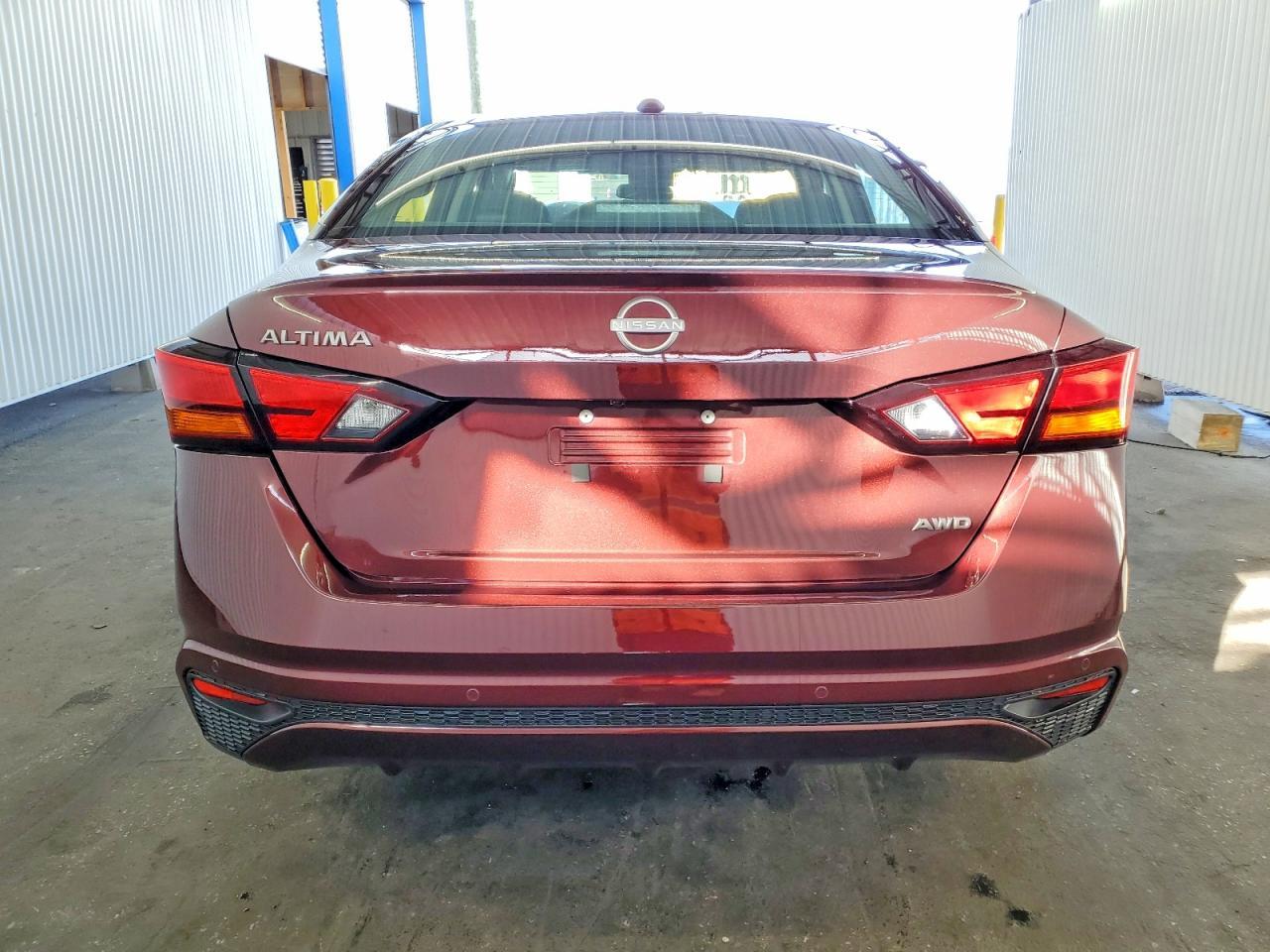 2025 Nissan Altima sv