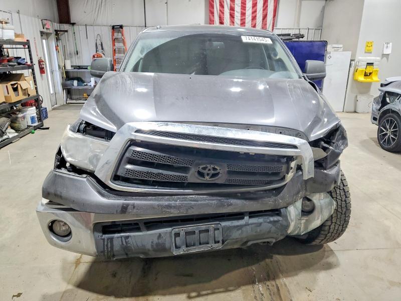 2012 Toyota Tundra Double cab SR5
