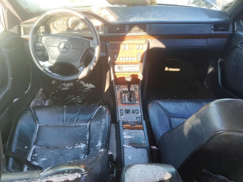 1992 Mercedes-Benz 400 e