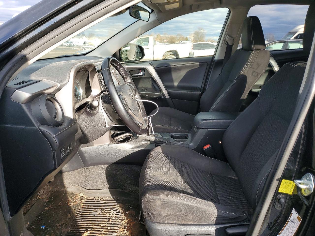 2017 Toyota Rav4 hv le
