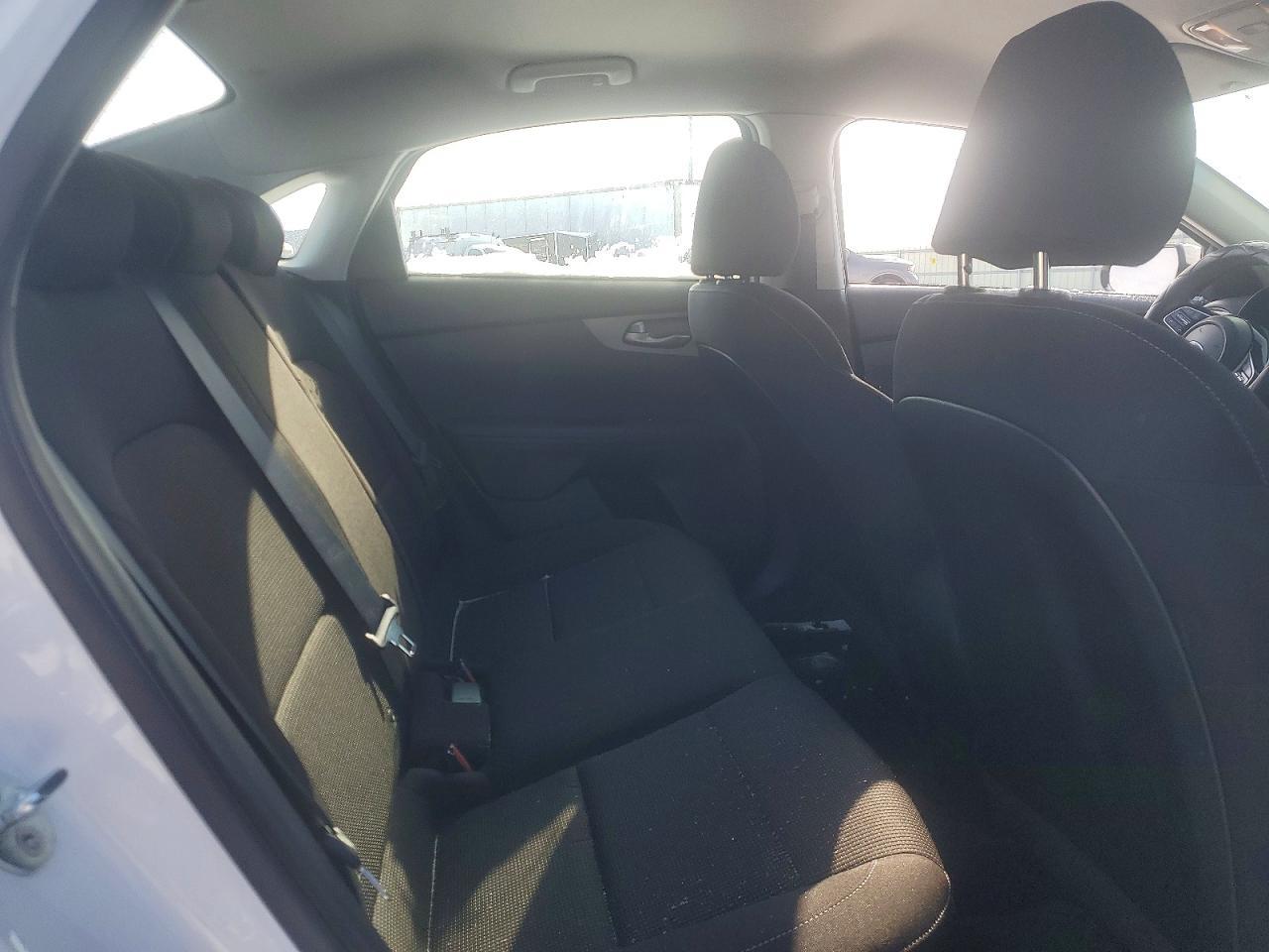 2021 KIA Forte fe