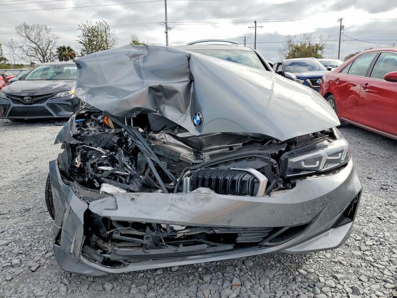 2023 BMW 330i