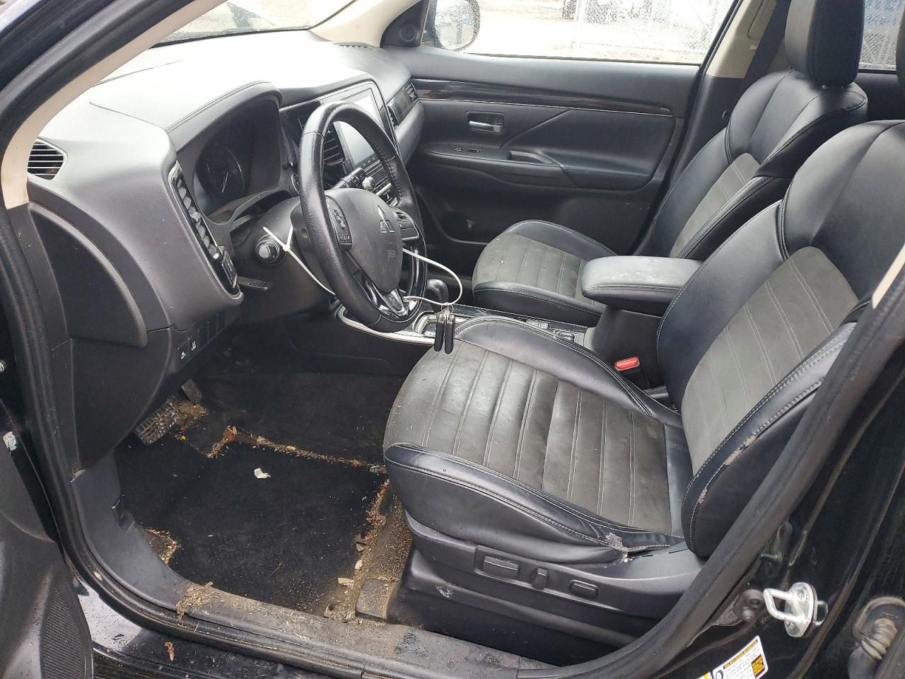 2020 Mitsubishi Outlander se