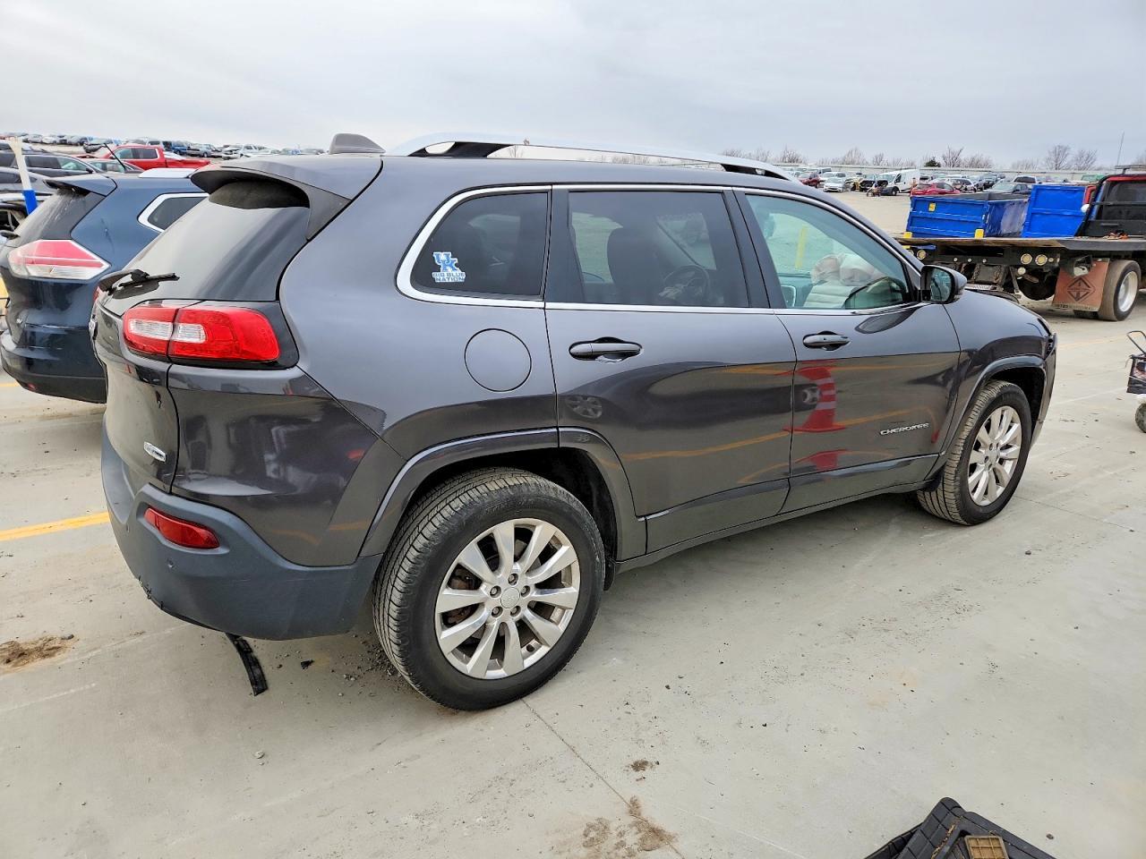 2018 Jeep Cherokee Overland