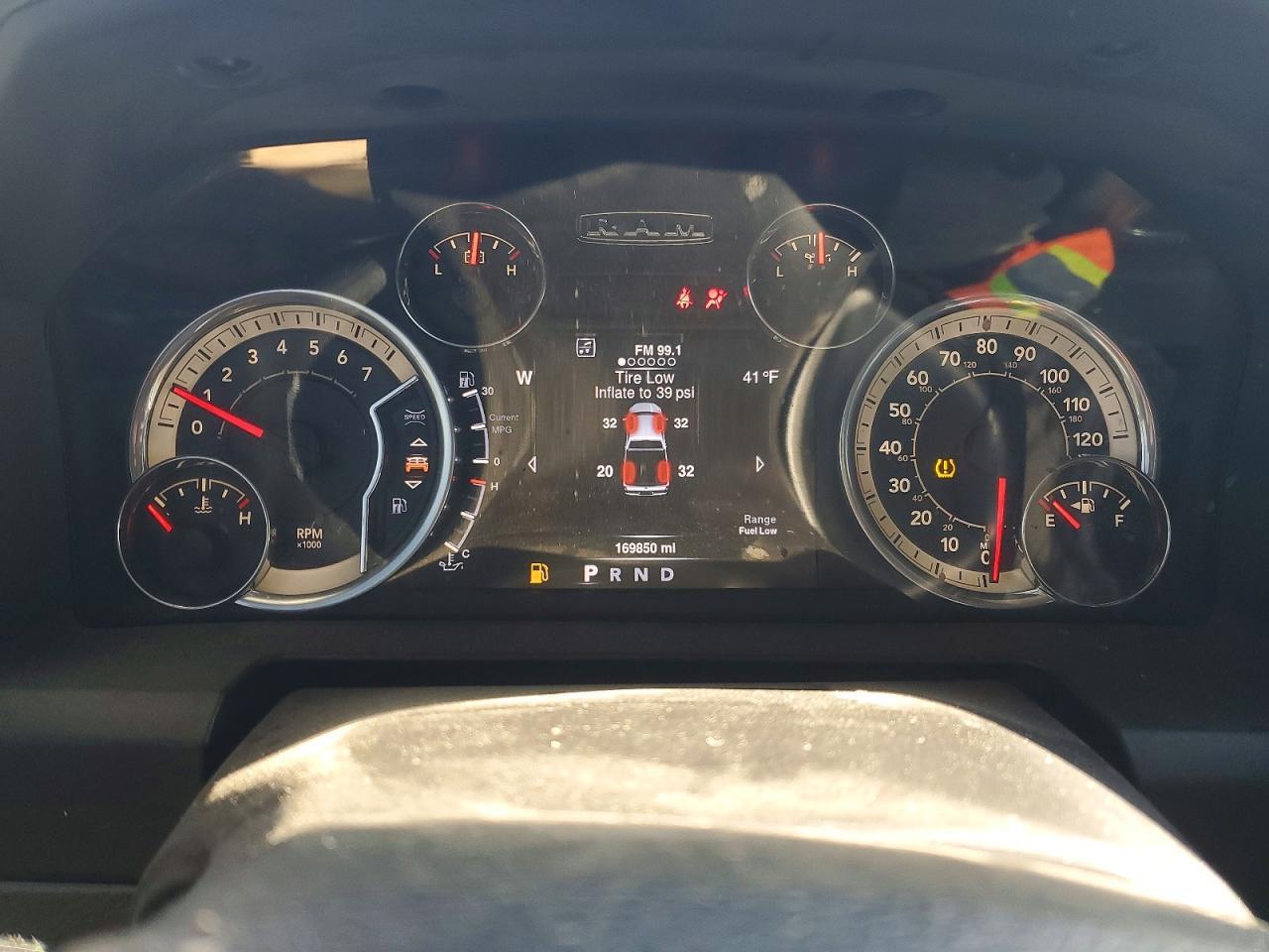 2016 Dodge RAM 1500 SLT