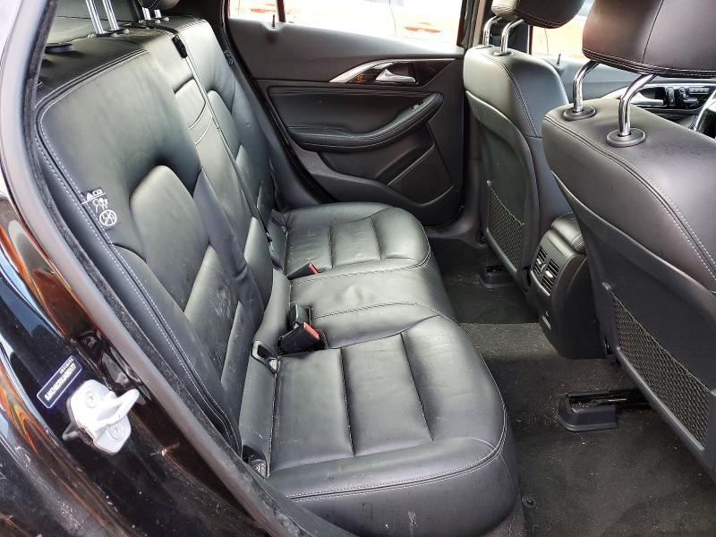 2018 Infinity Qx30 Base