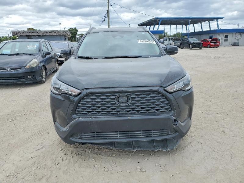 2025 Toyota Corolla Cross le
