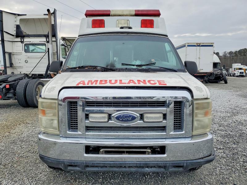 2002 Ford Econoline E350 Super Duty Van