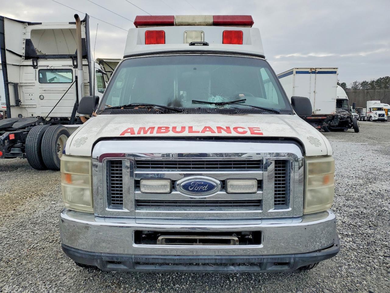 2002 Ford Econoline E350 Super Duty Van