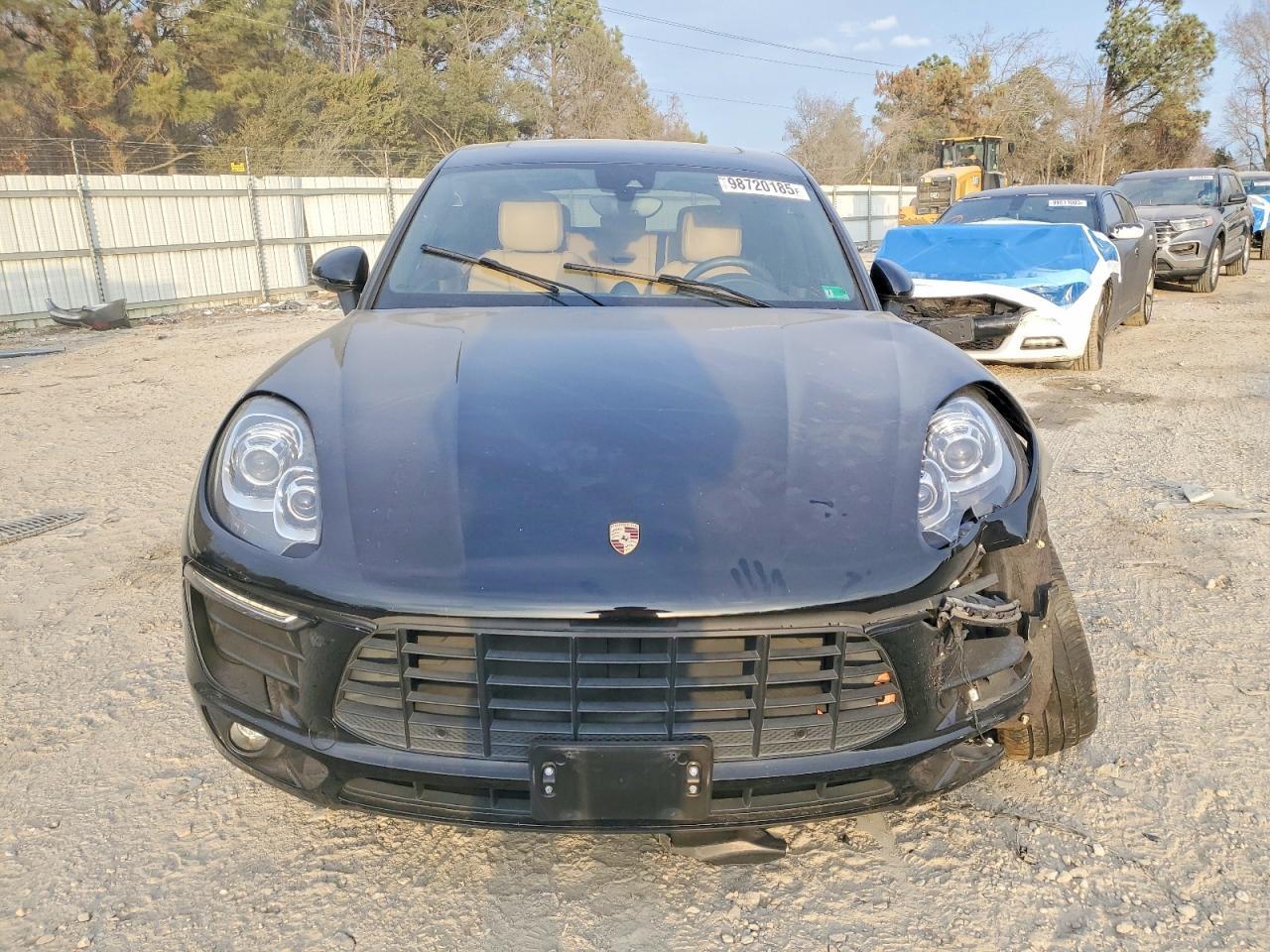 2017 Porsche Macan