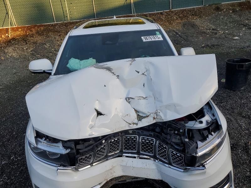 2022 Jeep Grand Wagoneer Series iii