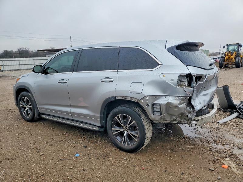 2017 Toyota Highlander le