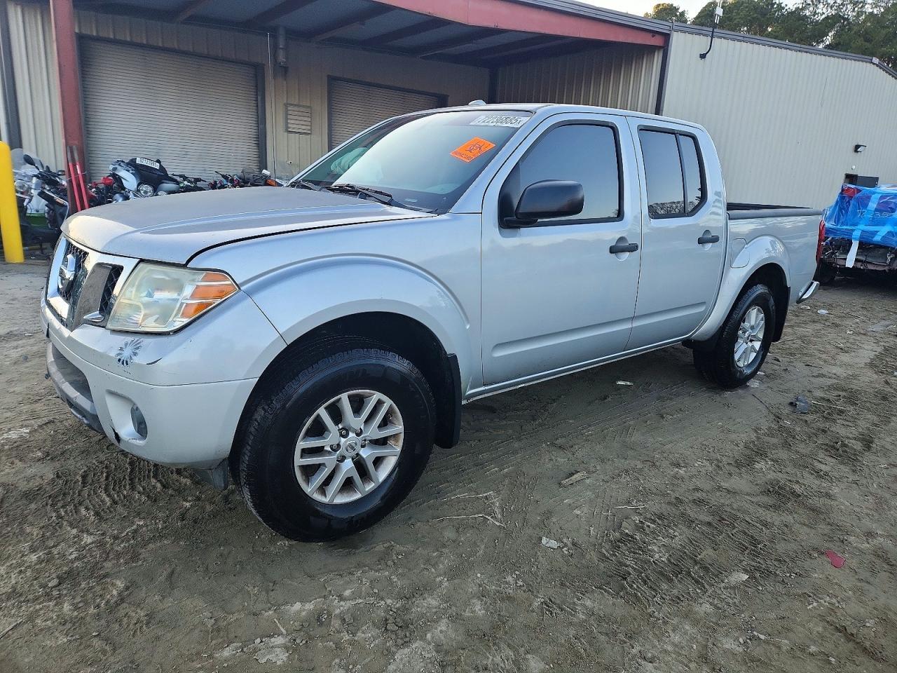 2015 Niss Frontier