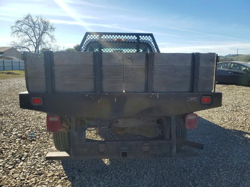 2006 Ford F250 Super Duty Flatbed Truck