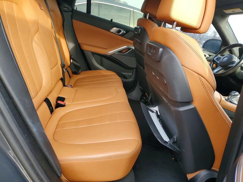 2022 BMW X6 M50i