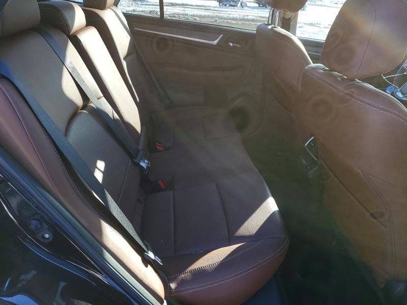 2018 Subaru Outback Touring