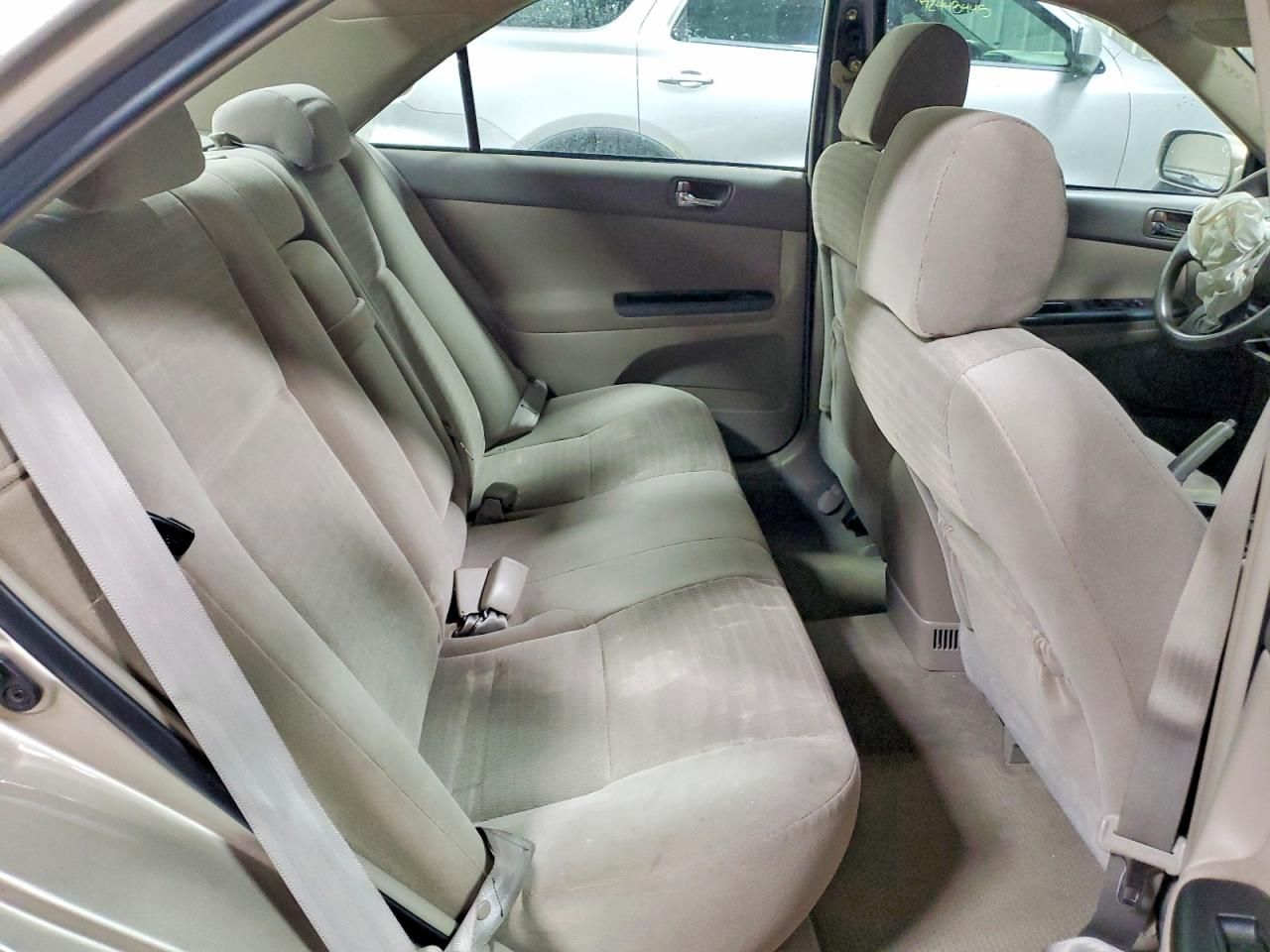2005 Toyota Camry le