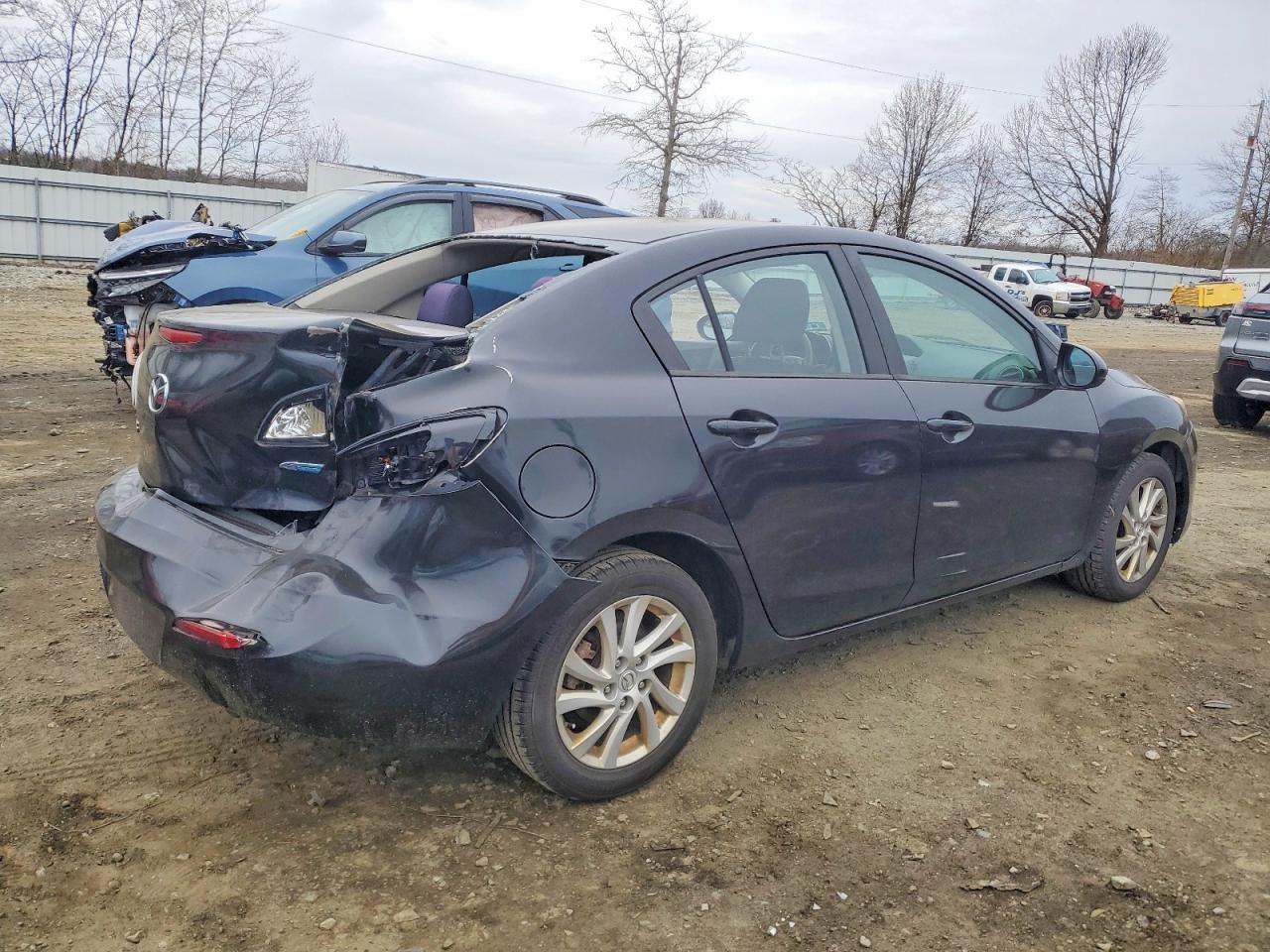 2012 Mazda 3 I
