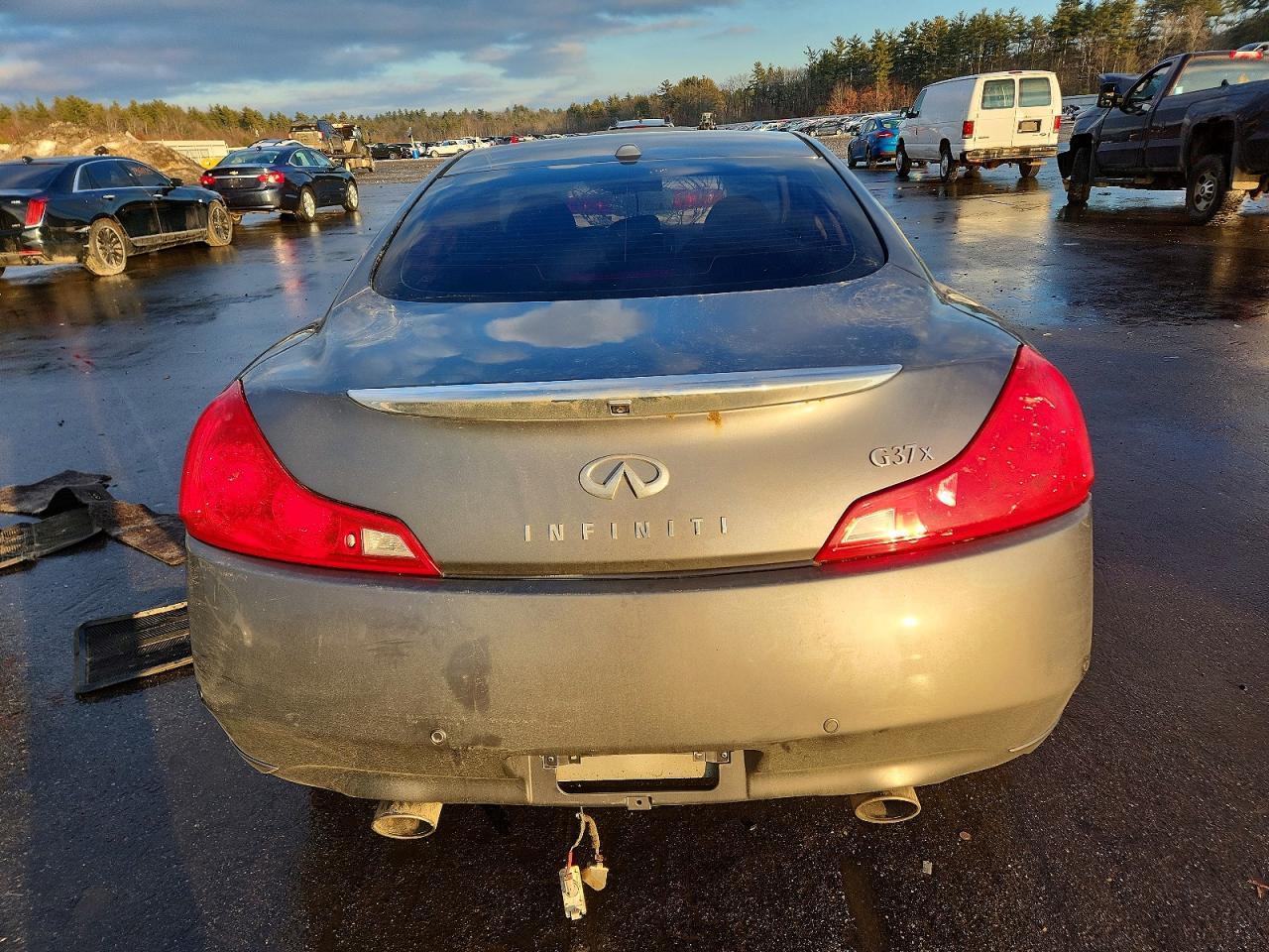 2011 Infiniti G37
