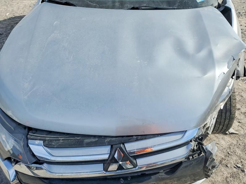 2018 Mitsubishi Outlander se