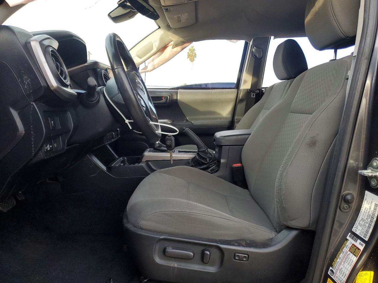 2020 Toyota Tacoma SR5 V6